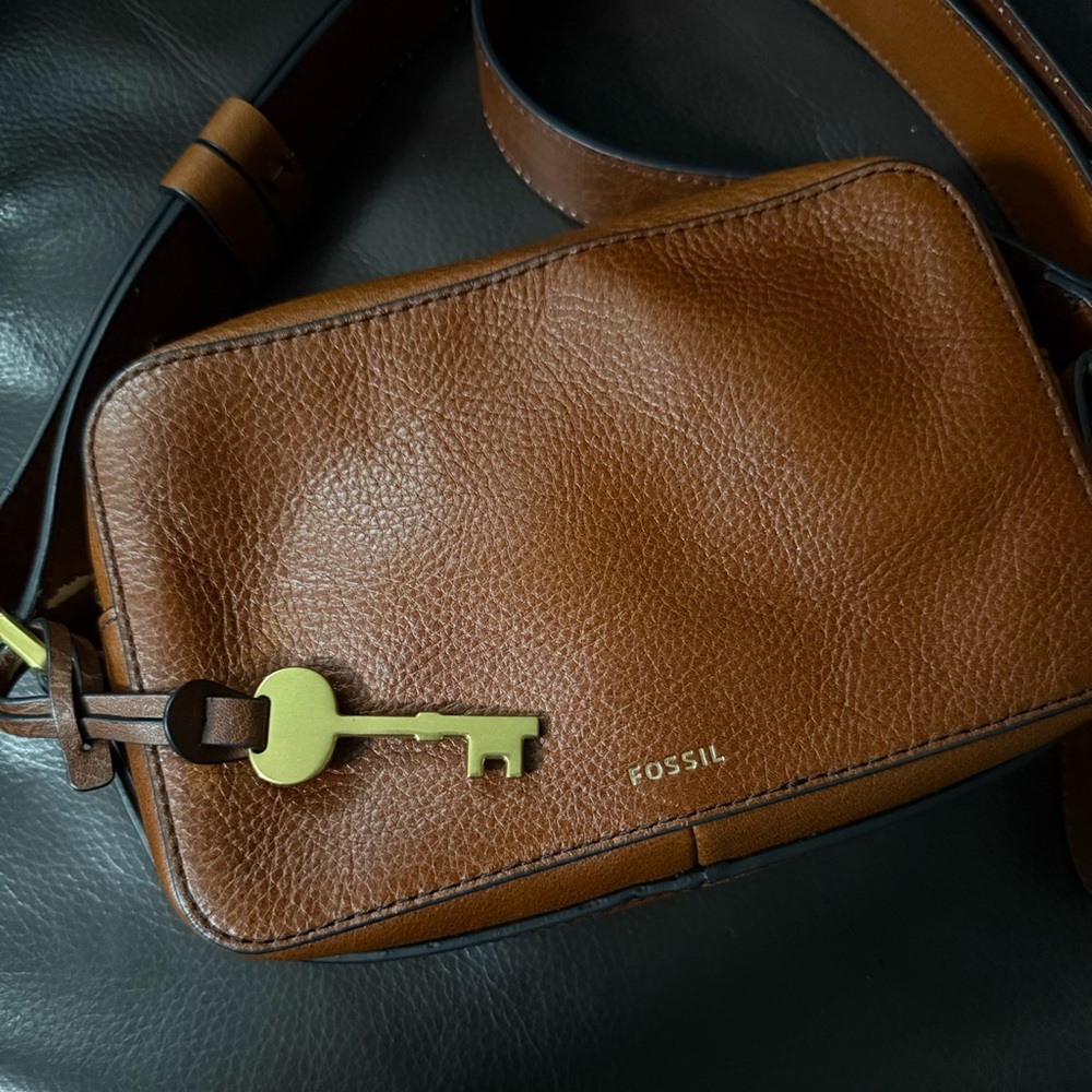 Fossil Brown Crossbody Bag Pebbled Leather Camera Style